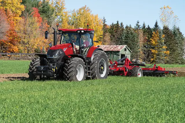 Case IH Optum 300