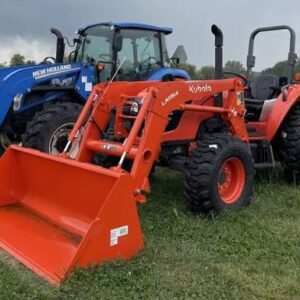 Kubota M7060 4WD Utility Tractor (71 HP) – Deluxe Mid-Size Workhorse